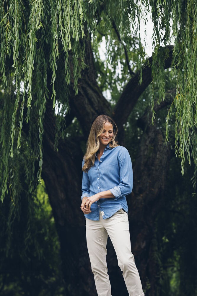 Cutter & Buck - Ellensburg Denim Shirt Dames Denim Blauw M